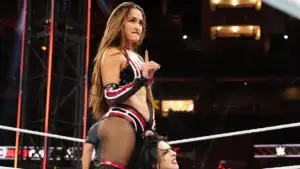 Nikki Bella explica por que ficou tão nervosa antes de lutar no Survivor Series