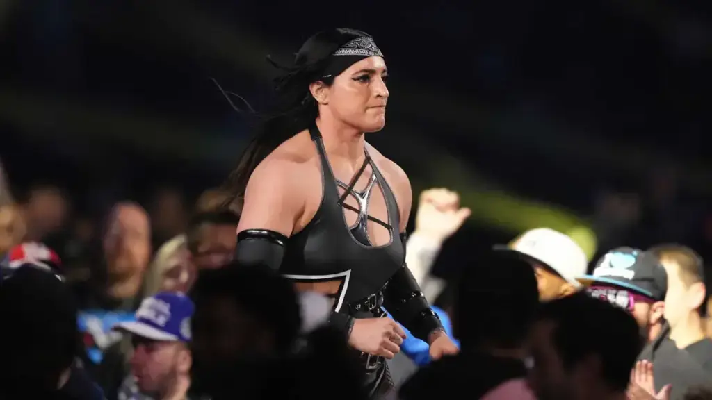 Raquel Rodriguez é colocada em “protocolo de concussão” após lesão no WWE RAW