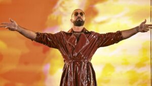 Seth Rollins levanta hipótese sobre derrota de John Cena para Gunther no SNME