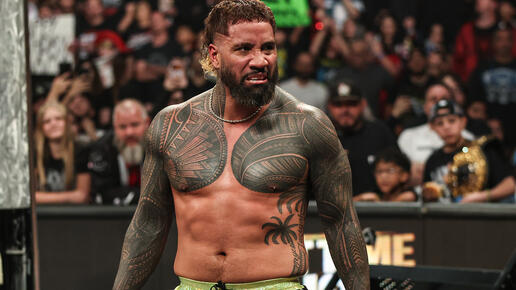 LA Knight supera Jey Uso e está na final do torneio “The Last Time Is Now”