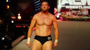 Kyle O’Reilly anuncia afastamento da AEW por tempo indeterminado