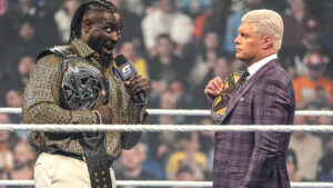 Cody Rhodes e Oba Femi ficam cara a cara no SmackDown