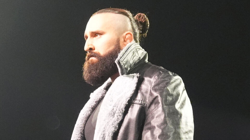 Grande retorno acontece no fim do WWE NXT Deadline