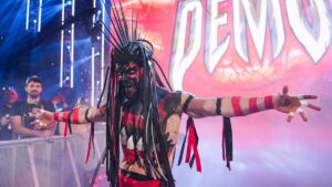 Finn Balor critica a WWE ao falar sobre o uso do personagem Demon no elenco principal