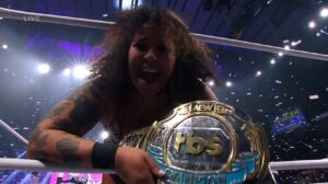 Willow Nightingale conquista o TBS Championship no AEW Dynamite
