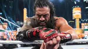 Roman Reigns é anunciado para o WWE RAW desta noite