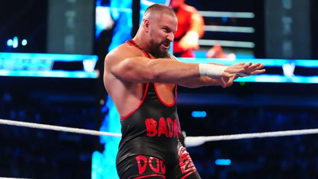 Bron Breakker passa por cirurgia devido a grave lesão