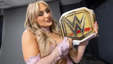 Ex-Women’s World Champion Says She’s “Retired” After Losing Recent Big Opportunity