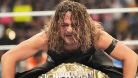 Shinsuke Nakamura Makes Major Announcement on WWE SmackDown