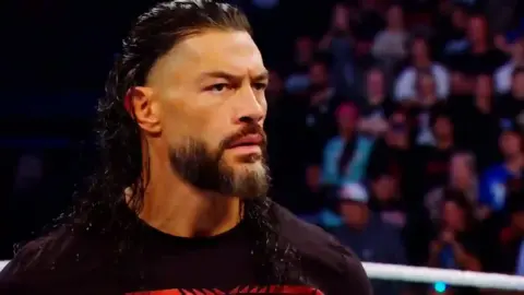 “Insane!” – Fans Concerned for Roman Reigns After Botched Move at WWE Royal Rumble