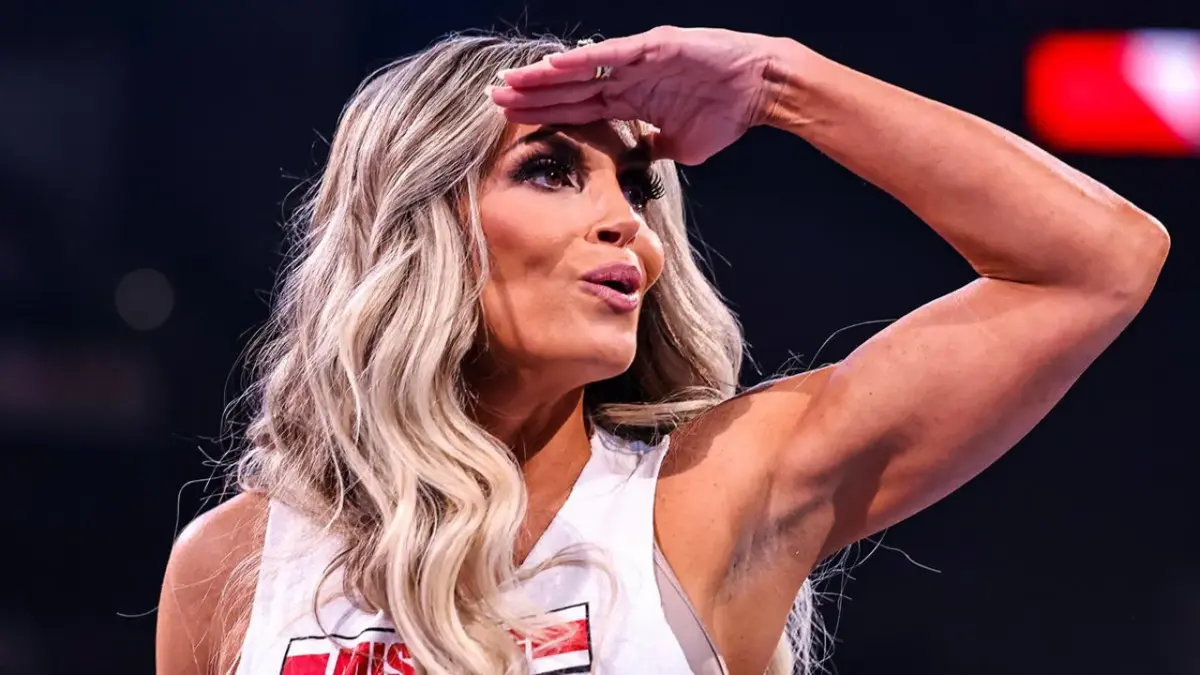 Trish Stratus Acknowledges Rushed Build for WWE Evolution Title Match