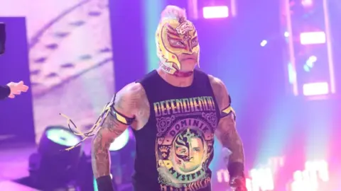 Rey Mysterio Provides Update On Injury Recovery