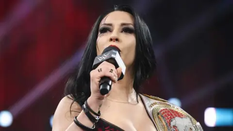 Stephanie Vaquer Set for Tonight’s Raw