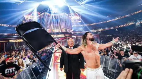 Seth Rollins Considered an ‘All-Time Great’ by Former WWE Champion