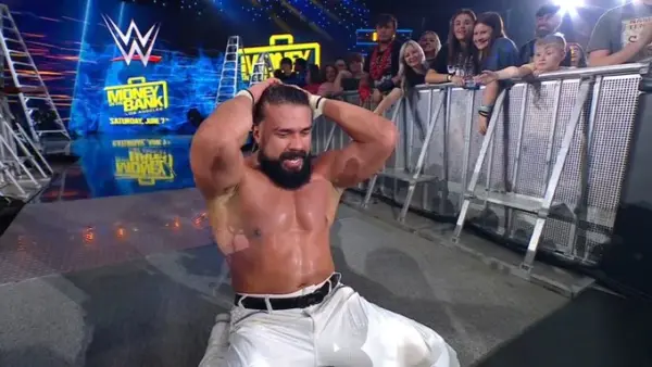 Andrade Defeats Jacob Fatu and Carmelo Hayes to Qualify for MITB