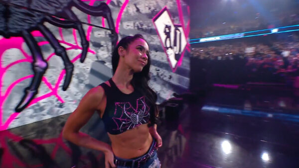 AJ Lee Returns To WWE After 10 Years