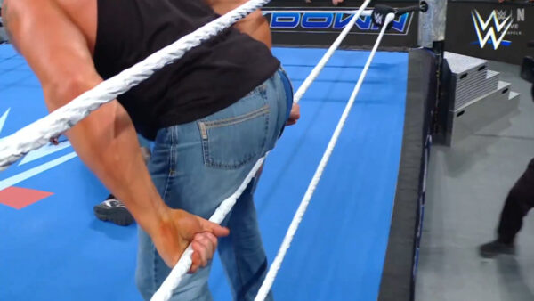 WATCH: Brock Lesnar’s Pants Rip on WWE SmackDown