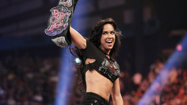 AJ Lee–Becky Lynch Confrontation in WWE Is Real, and That’s Why It Will Work, Says Veteran