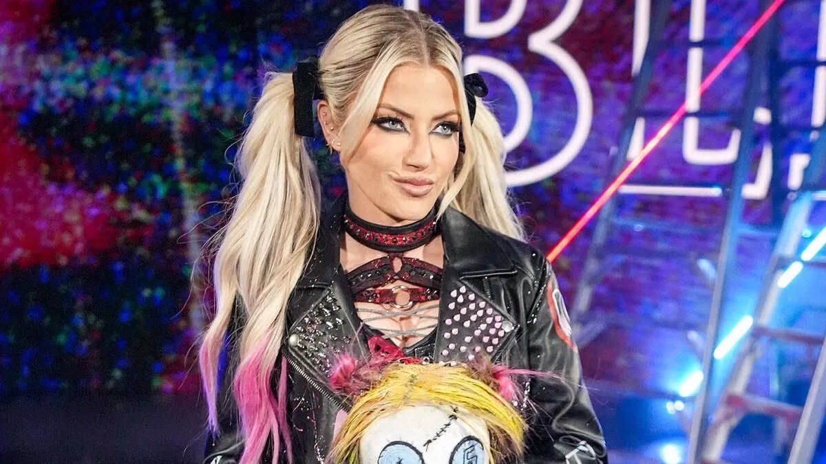 Popular WWE Tag Team Reportedly Set To Split