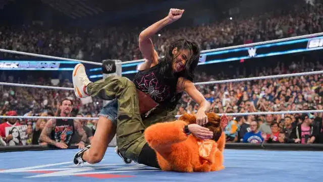 WWE publica imágenes inéditas del regreso de AJ Lee