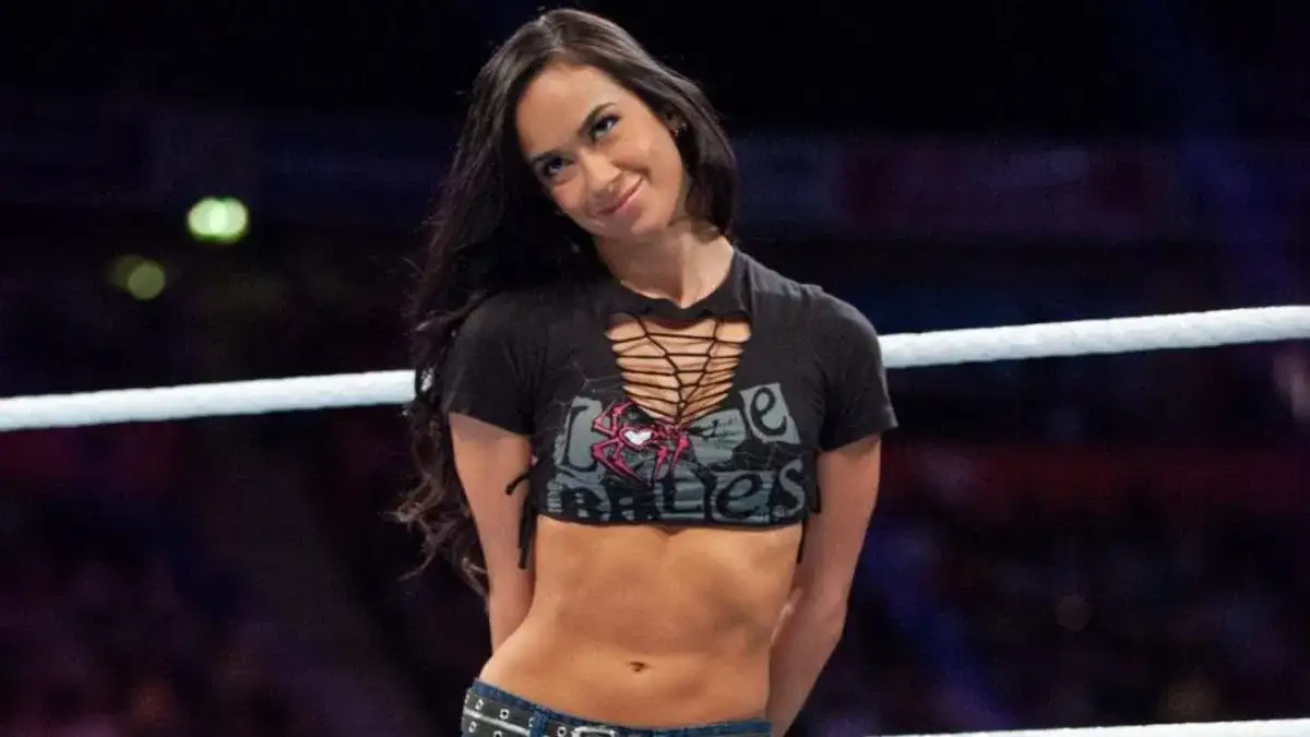 AJ Lee podría ser reemplazada por excampeona de WWE como compañera de CM Punk en SmackDown