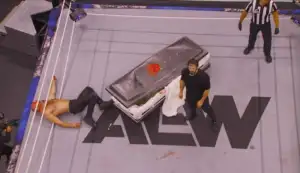 Jon Moxley confía en un regreso inesperado para ganar AEW All Out