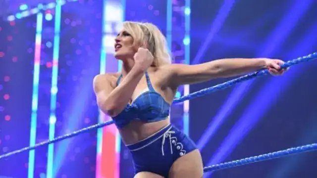 La ex estrella de la WWE Lacey Evans quiere que se eliminen varios de sus contenidos en línea